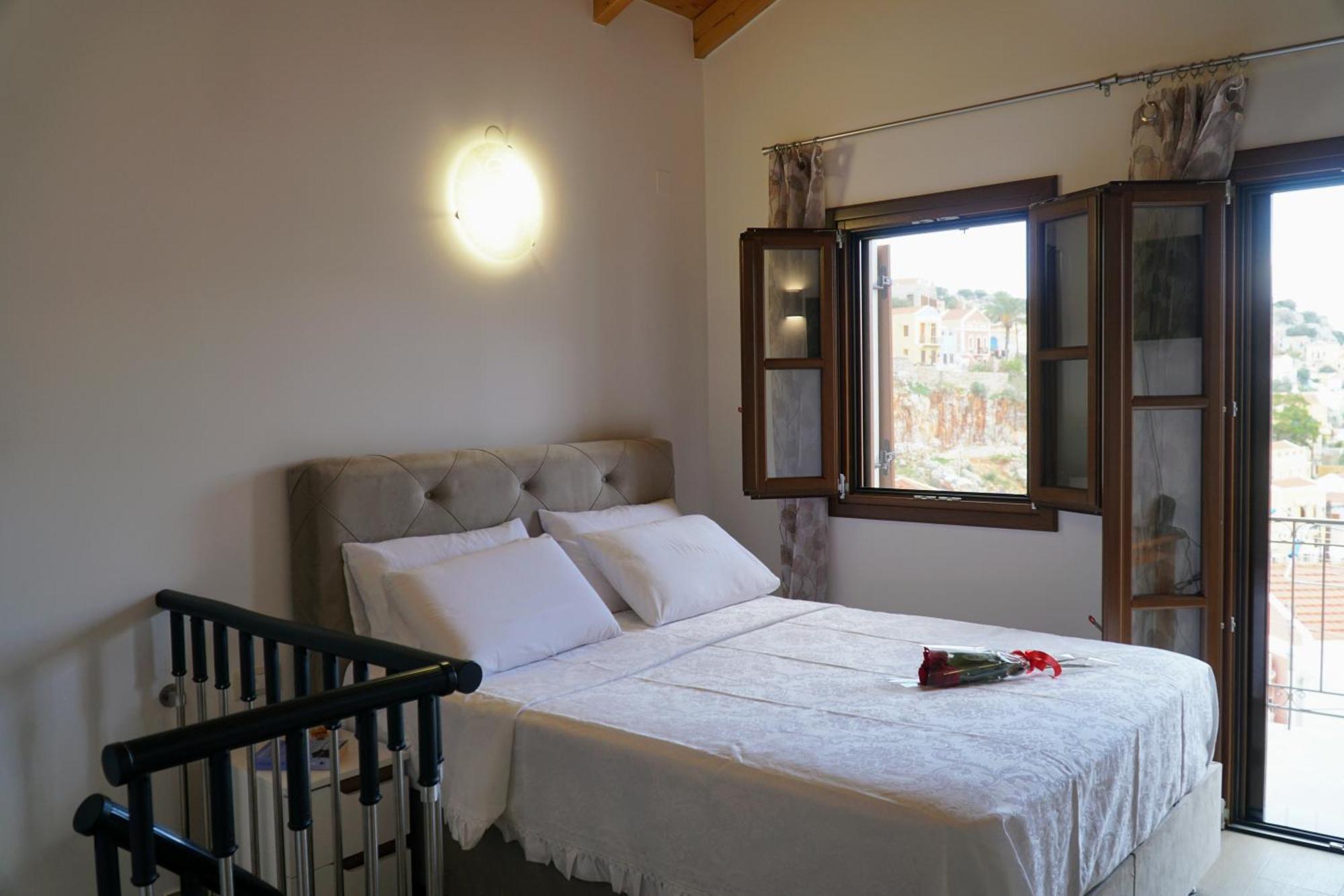 Oceanis Apartment Đảo Sými Ngoại thất bức ảnh